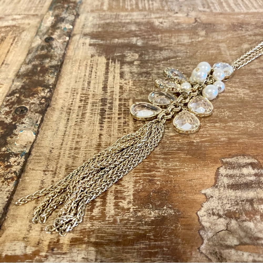 WHBM Gold Tone Tassel and Chain Necklace Faux Crystals Faux Pearls Long - Picture 9 of 13
